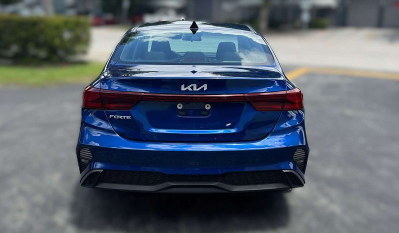 
								2023 KIA FORTE SEDAN full									