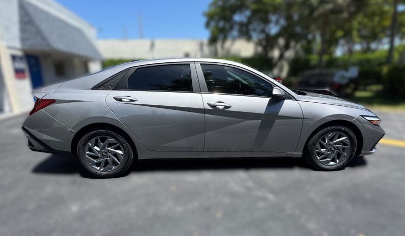 
								2023 KIA FORTE SEDAN full									