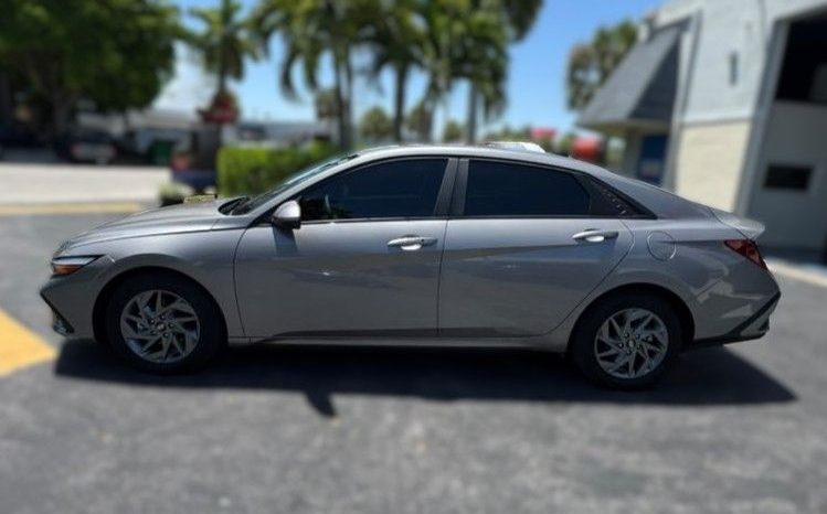 
								2023 KIA FORTE SEDAN full									