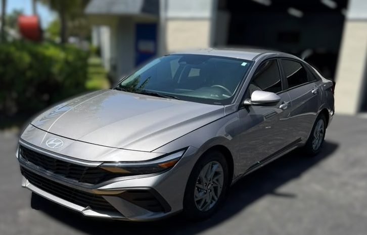 
								2023 KIA FORTE SEDAN full									